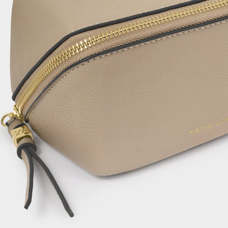 Makeup Bag w/ Fold-out Mirror