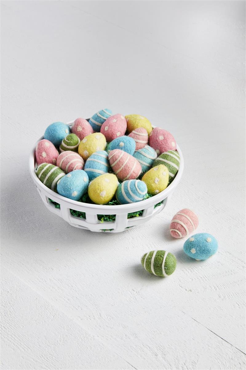 Wool Eggs
