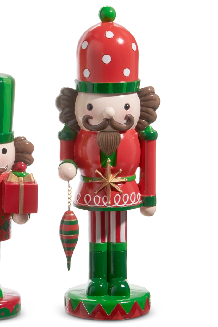 TRADITIONAL NUTCRACKER L