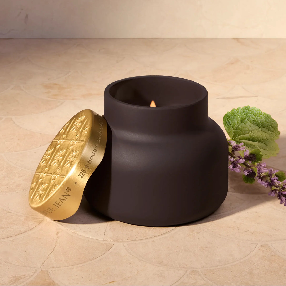 19 oz Terrazza Blue Jean Candle
