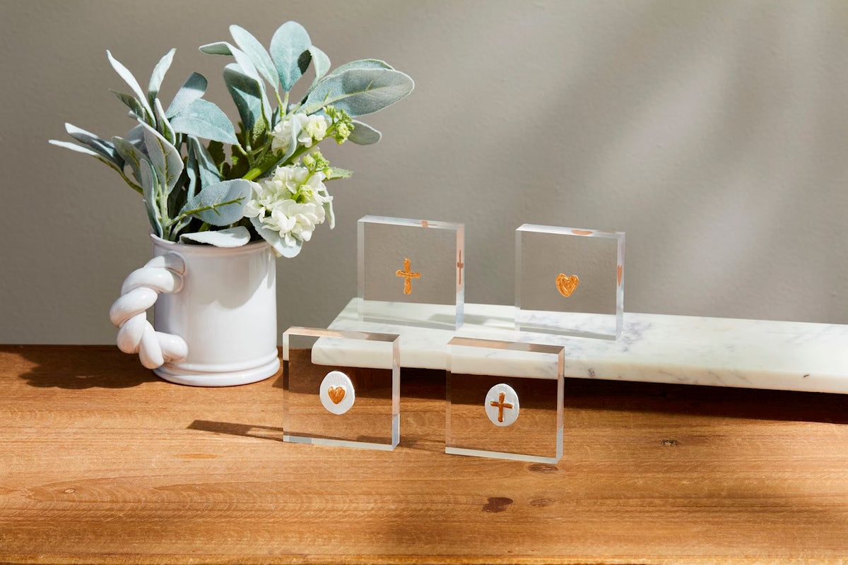 Mini Intag Cross Acrylic Sitter