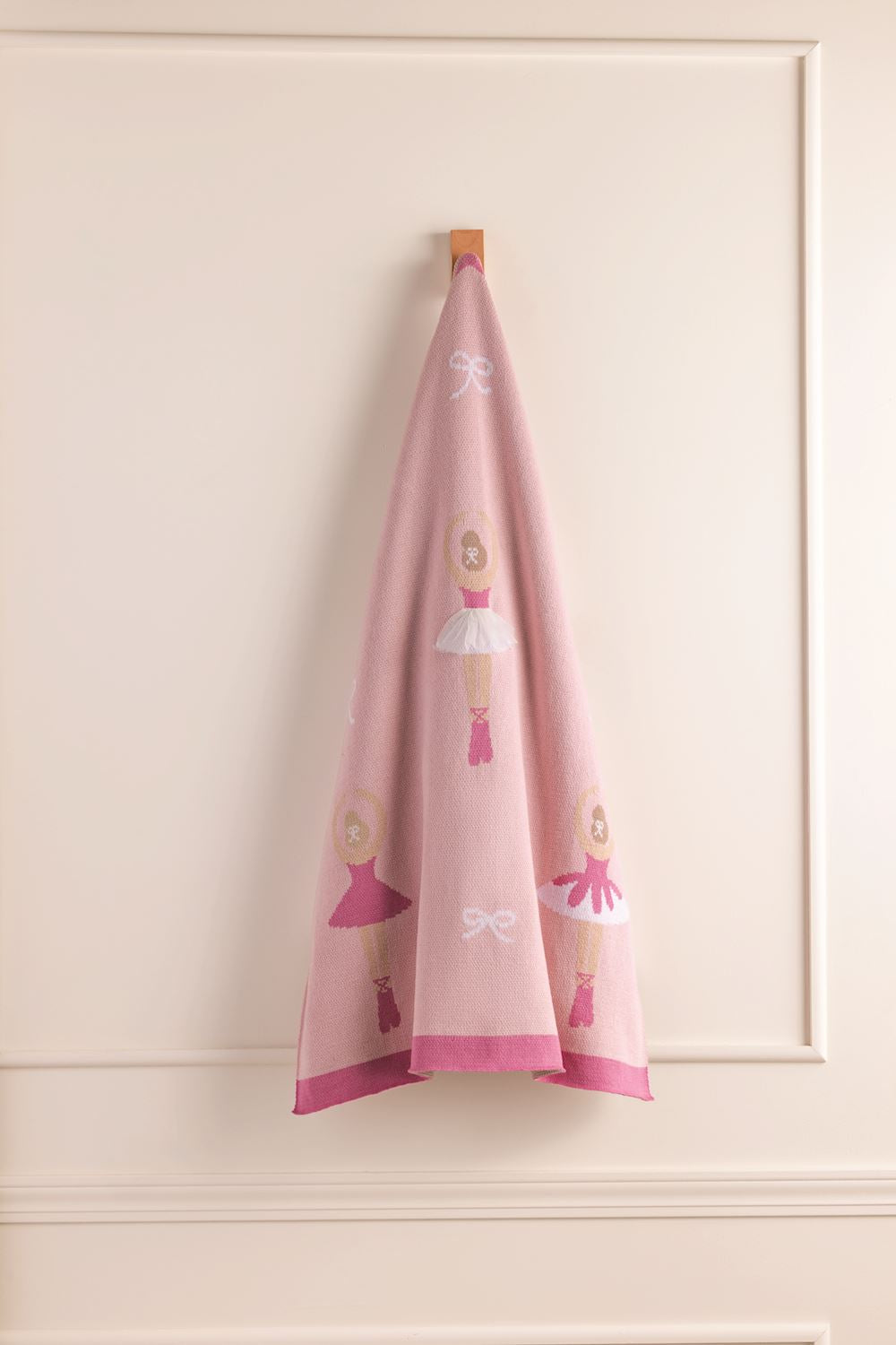 Ballerina Knit Blanket