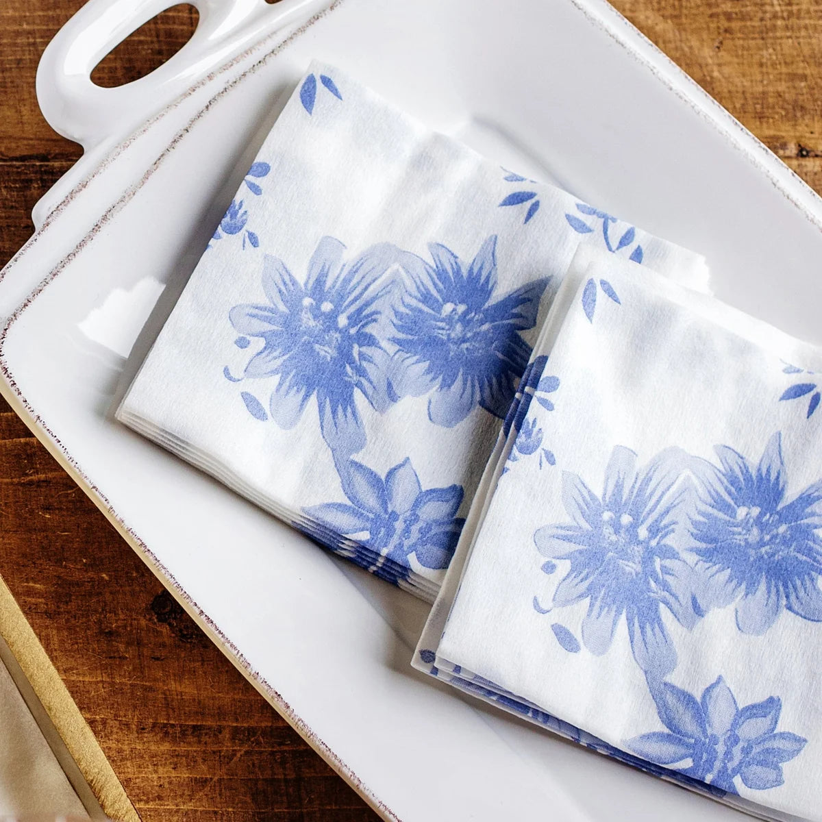 Papersoft Napkins Blue and White Floral Guest Towels