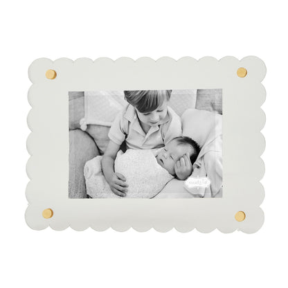 Clear Scallop Acrylic Frame