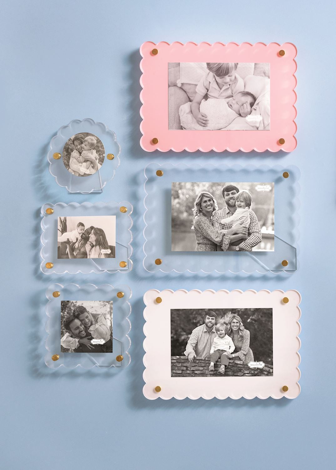 Clear Scallop Acrylic Frame