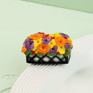 'love blooms here' Mini