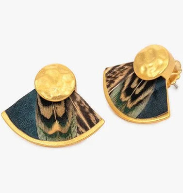 Gussie Stud Earring