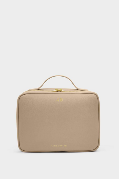 Hanging makeup and toiletry bag