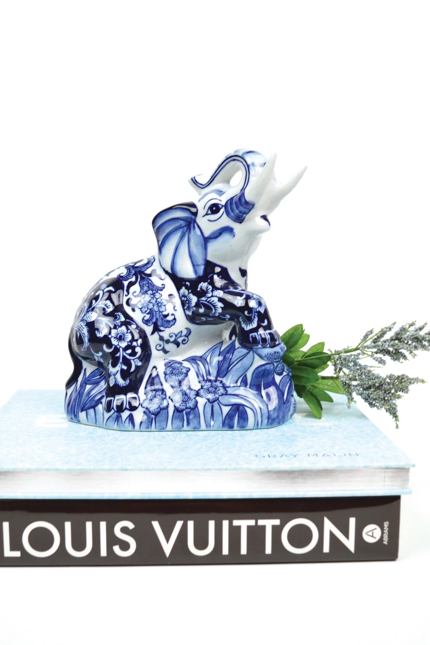 blue and white elephant figurine