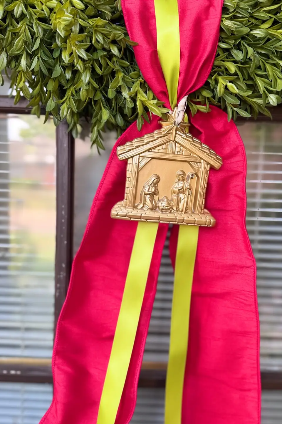 Wreath Ornament Charm - Nativity