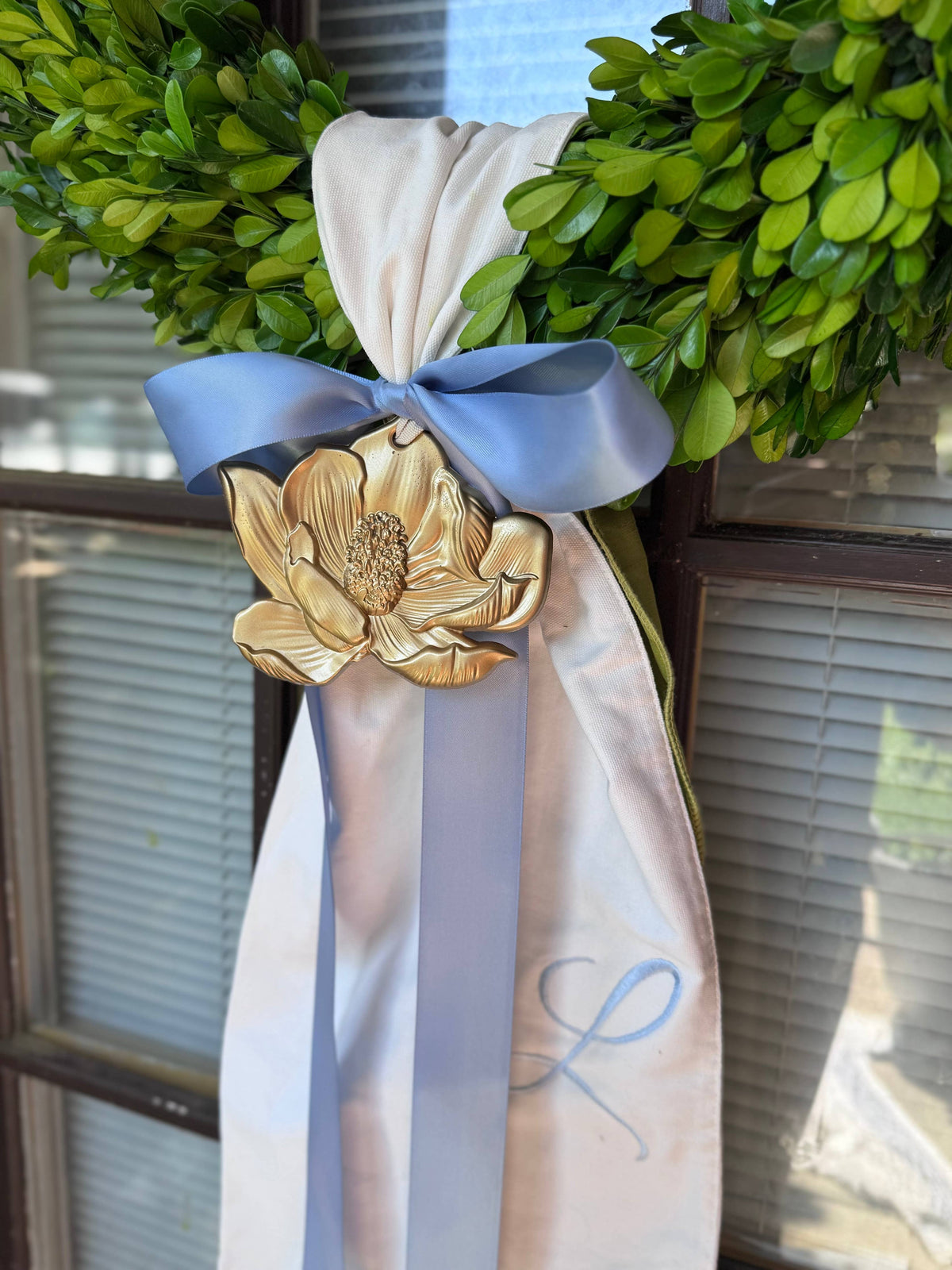 Wreath Ornament - Magnolia